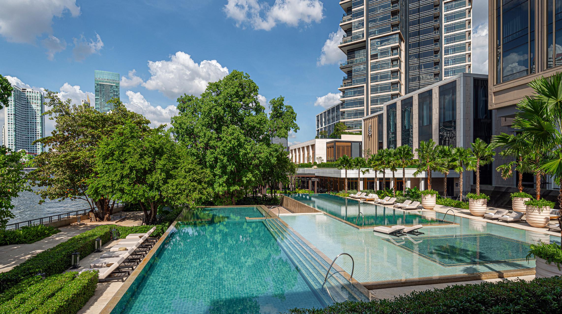 Four Seasons Hotel Bangkok At Chao Phraya River Exterior foto